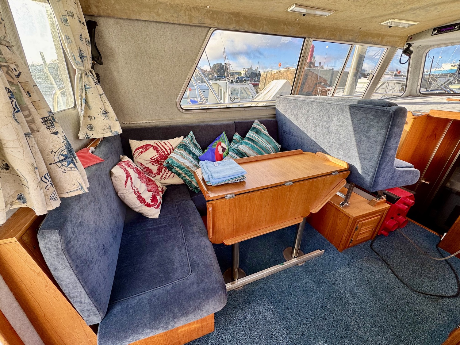 interior dining table