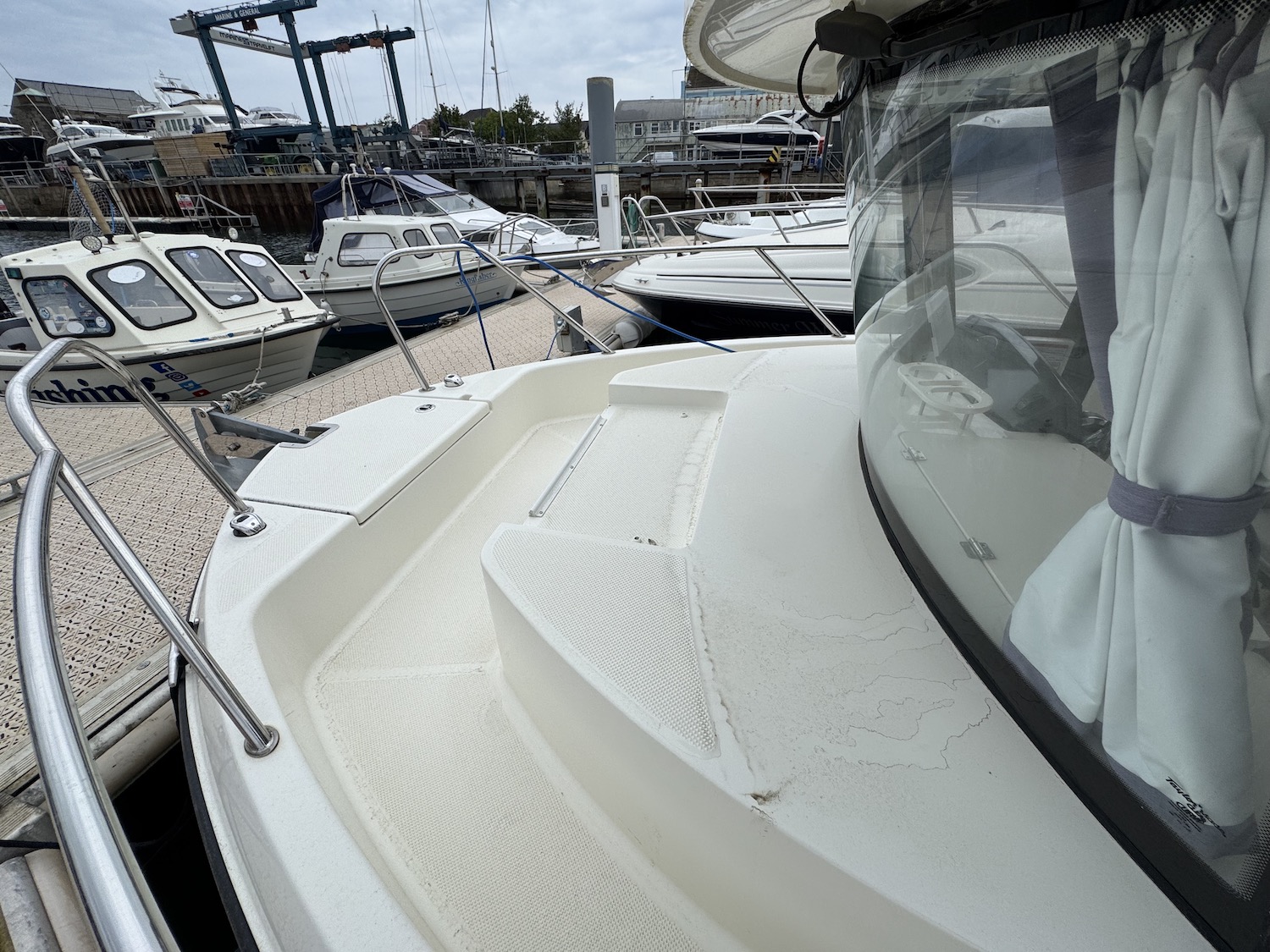 bow 705 pilothouse