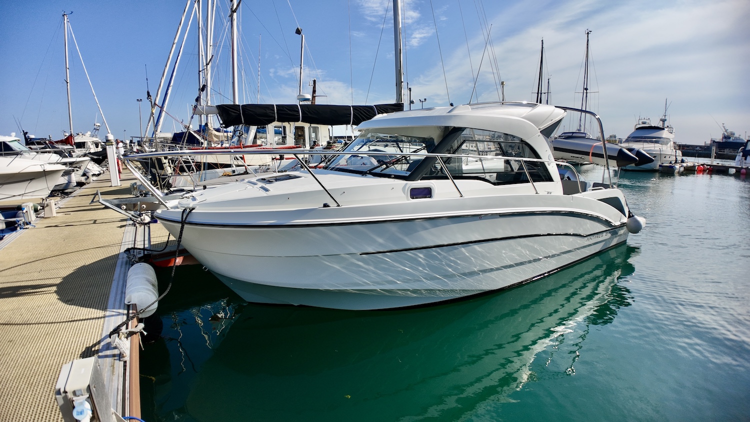 Beneteau 8