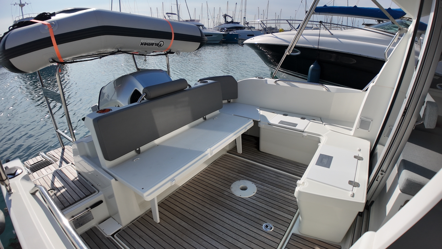 Beneteau cockpit