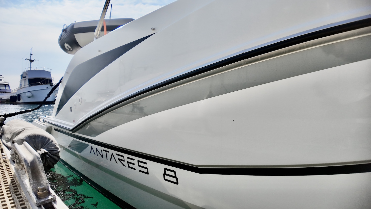 stern close up