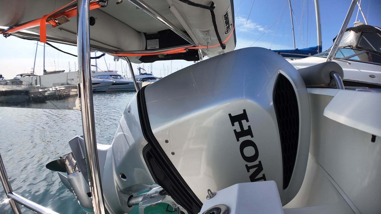 outboard engine