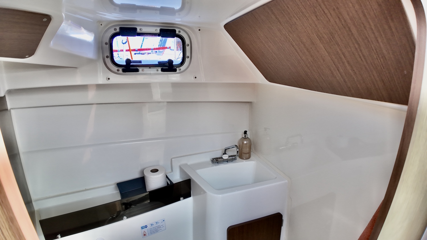 heads compartment