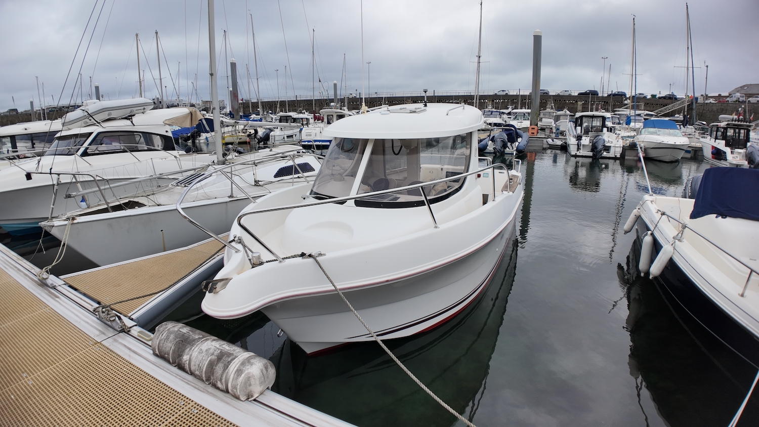 Arvor 215 exterior