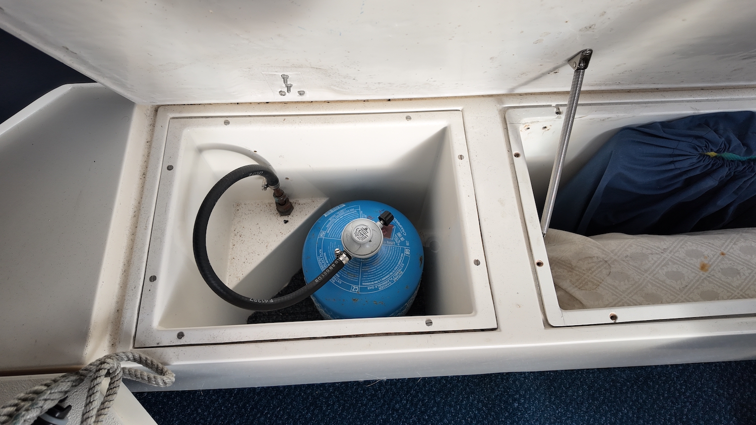 gas locker