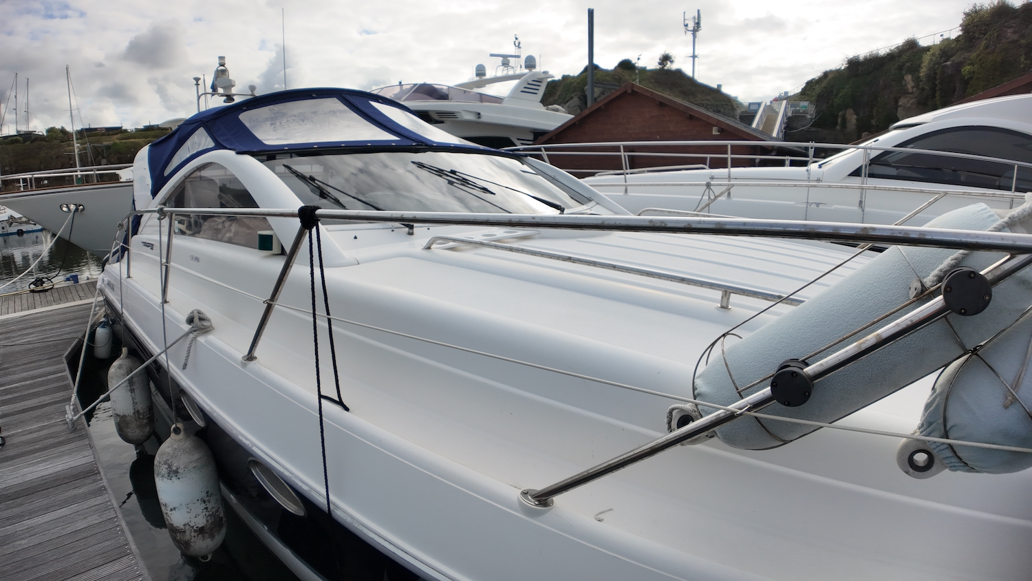 Fairline side deck