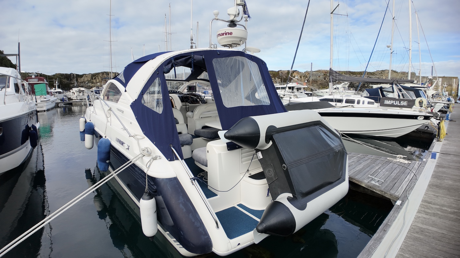 fairline stern
