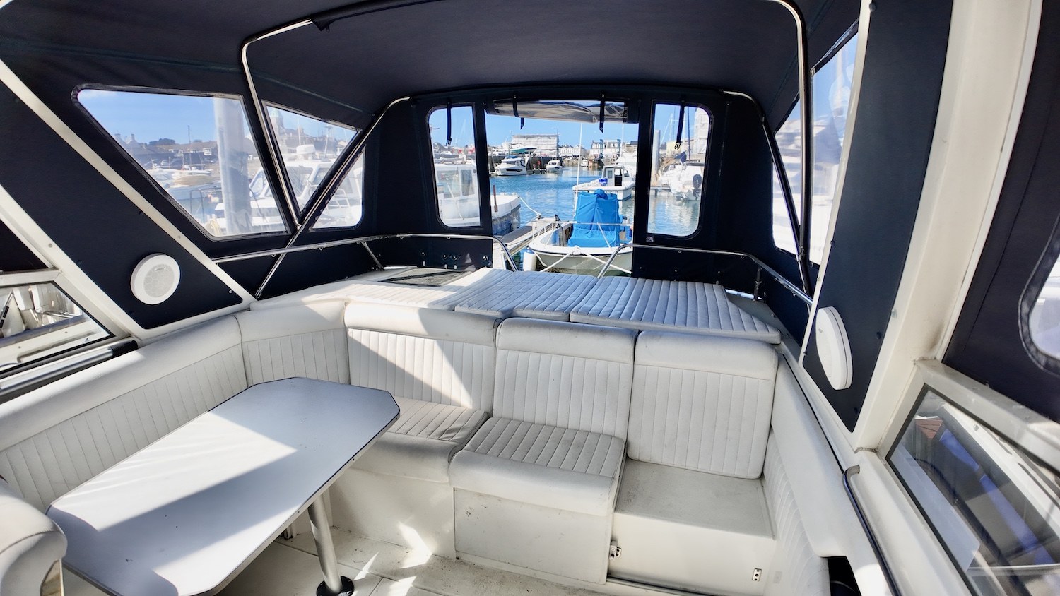 Cockpit seating