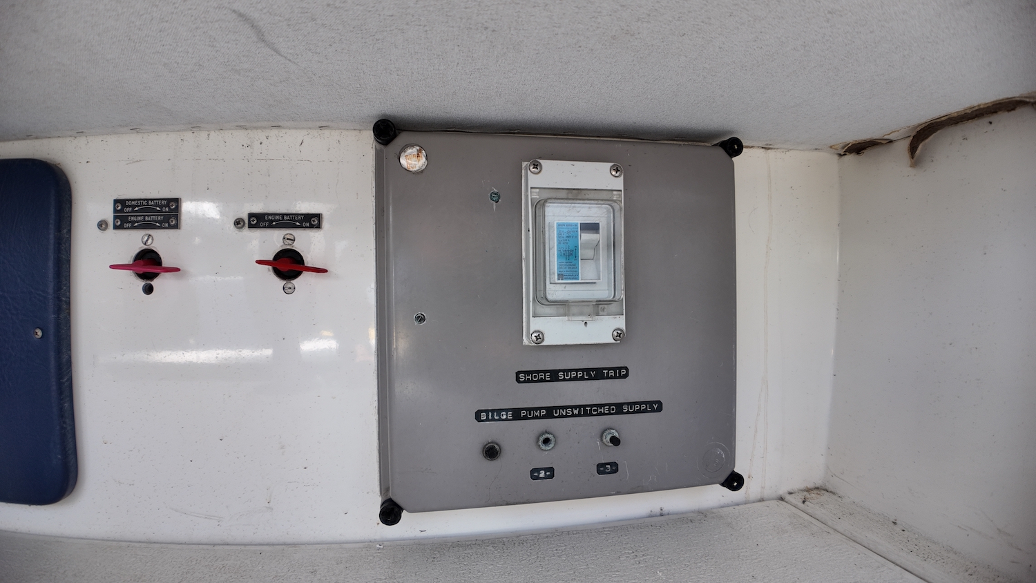 Battery switches