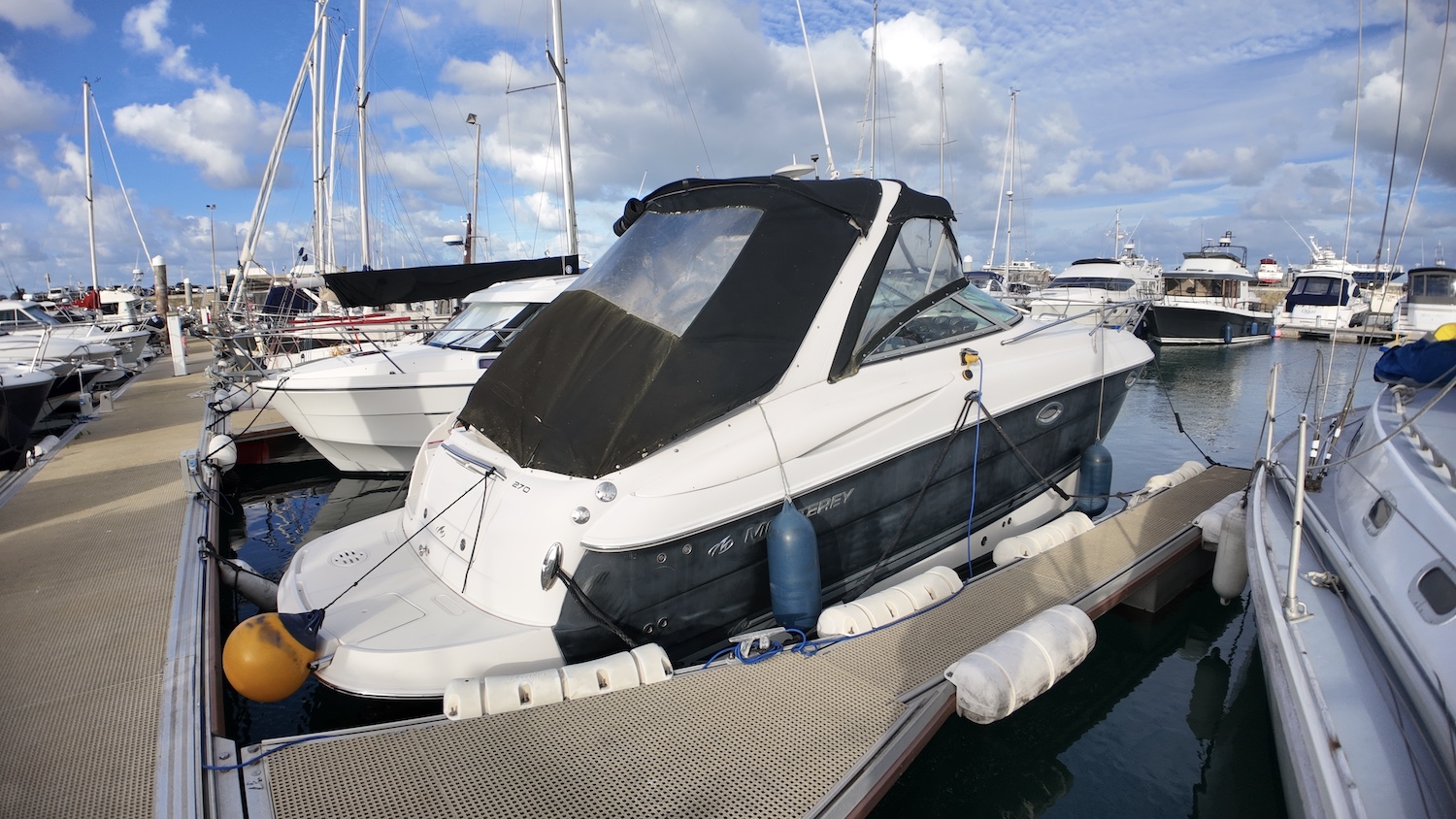 Monterey 270CR